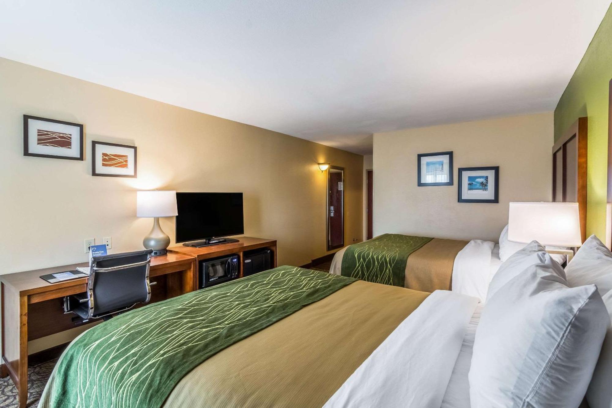 Comfort Inn & Suites Panama City North Екстериор снимка