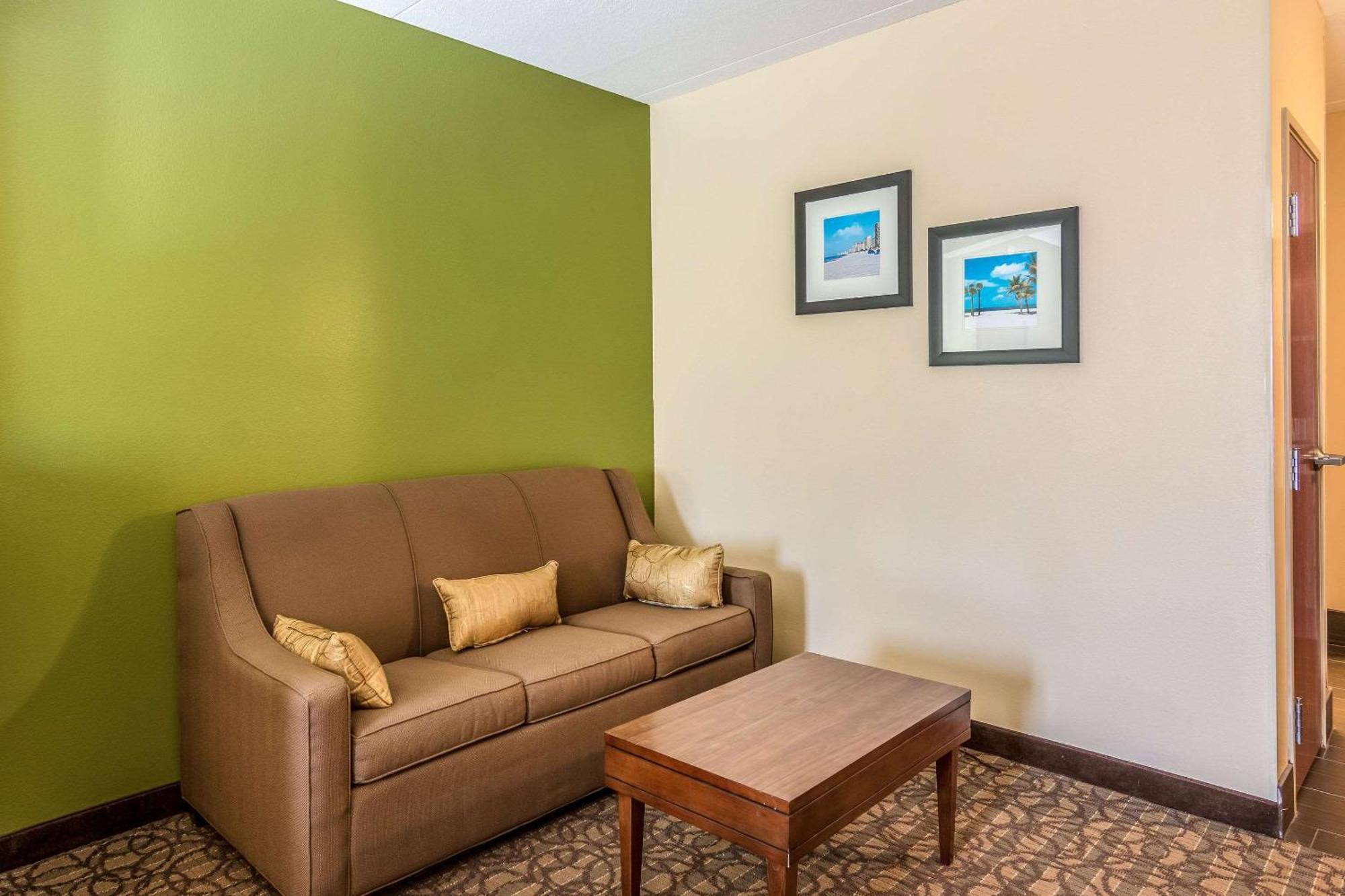 Comfort Inn & Suites Panama City North Екстериор снимка